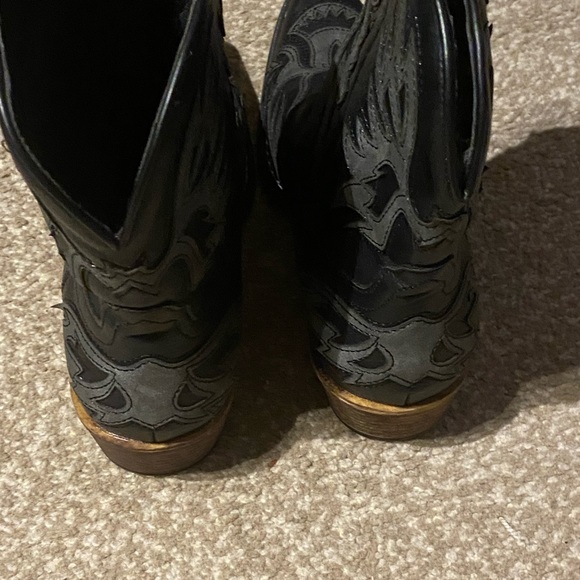 Ladies Ropers - Picture 3 of 3